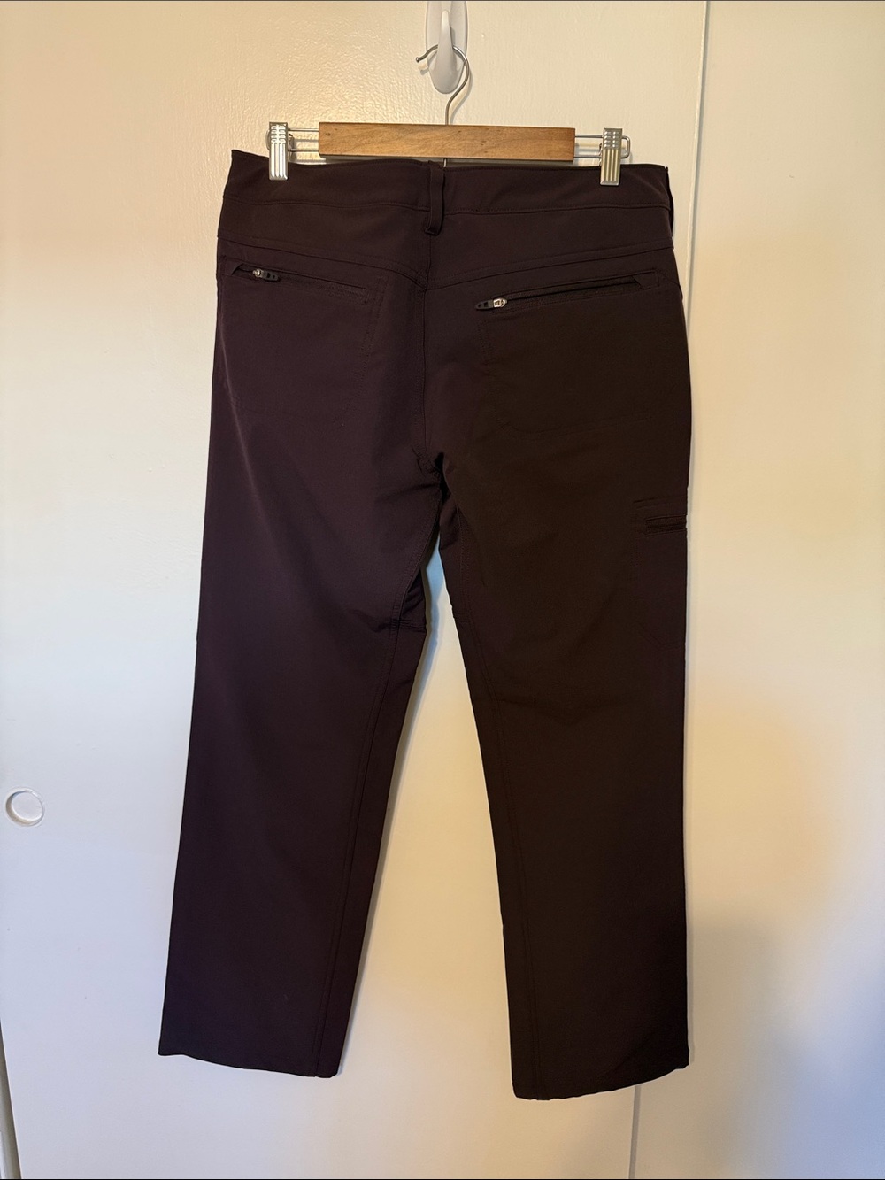 The North Face Soft Shell Stretch Hiking Pants with Zippered Pockets 10 Short - Picture 6 of 11